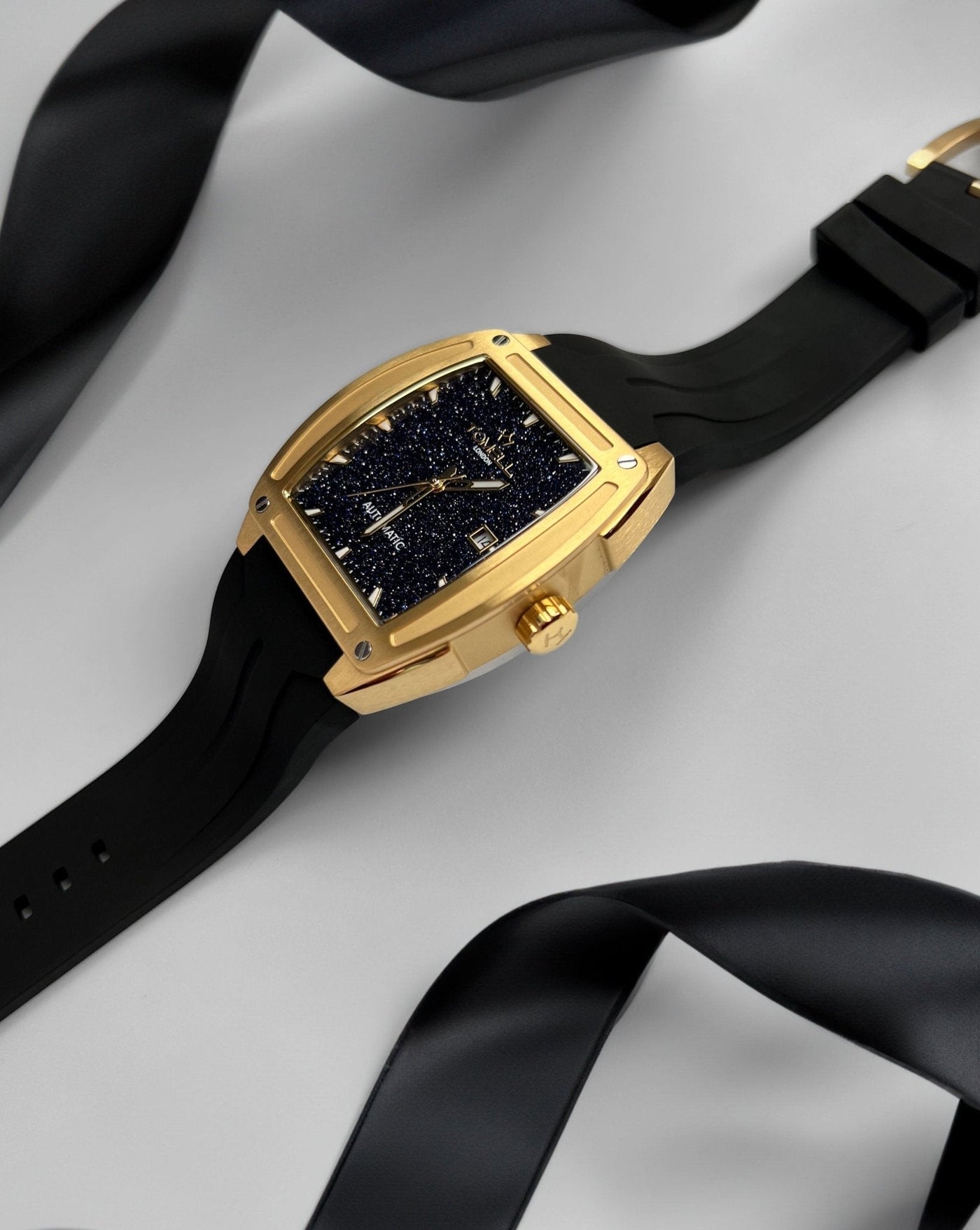 Pre-order - Tomell London