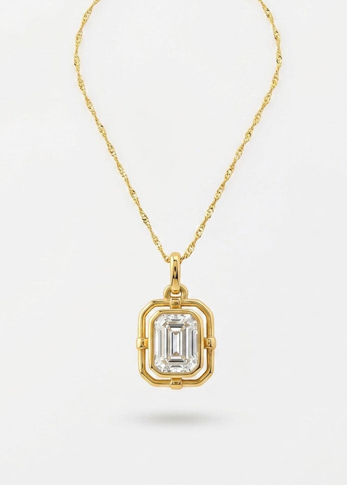 Estée Crystal