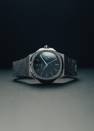 Luxury watch with silver fished and blue face for men