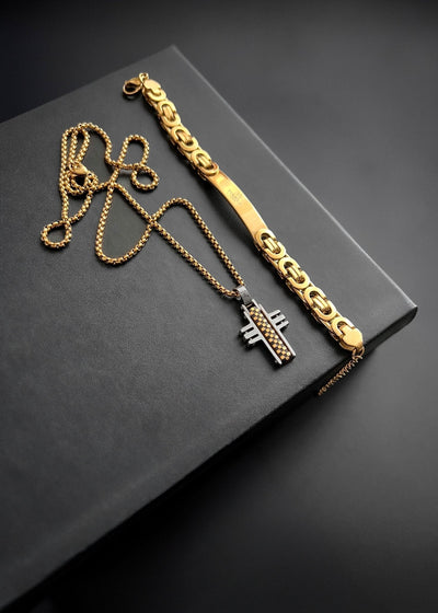 gold bracelet