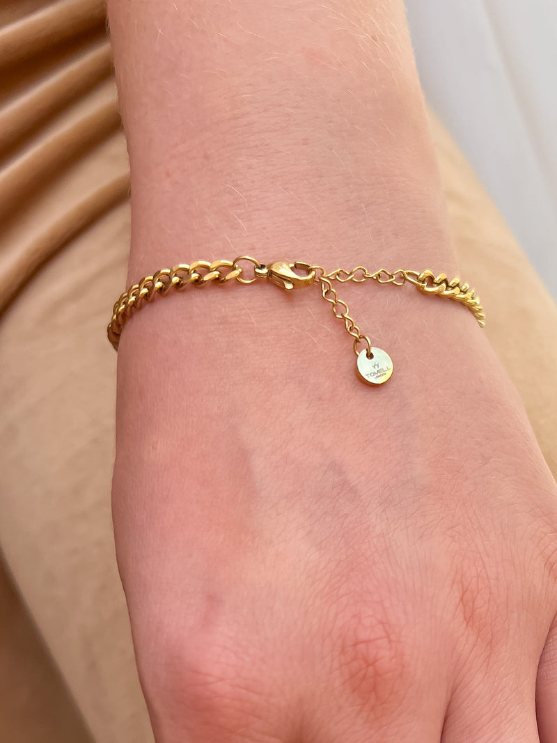 gold bracelet